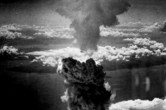Bombardement Nagasaki, champignon atomique, 1945- Wikimedia Commons, domaine public