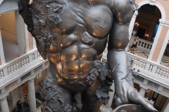 Démon géant, Treasures from the Wreck of the Unbelievable, Hirst, 2017 - KT2017