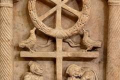 Croix chrétienne, anastasis (résurrection) - wikimedia commons (domaine public)