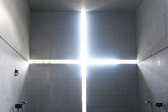 Tadao Ando, église de la lumière, Osaka (1988/1989)- wikimedia commons/Bujatt