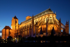 Cathédrale Saint Etienne de Bourges, 13ème siècle - wikimedia commons, Wladyslaw Sojka, CC BY-SA 3.0