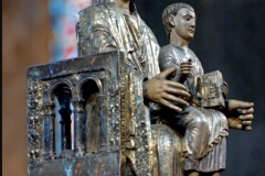 Vierge d’Orcival, 12ème siècle - wikimedia commons, domaine public