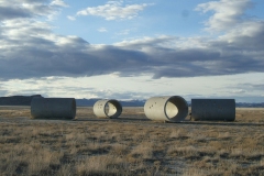 Nancy Holt, Sun Tunnels, 1973-76 - wikimedia commons, Calvin Chu uploaded by labraun90, CC BY 2.0